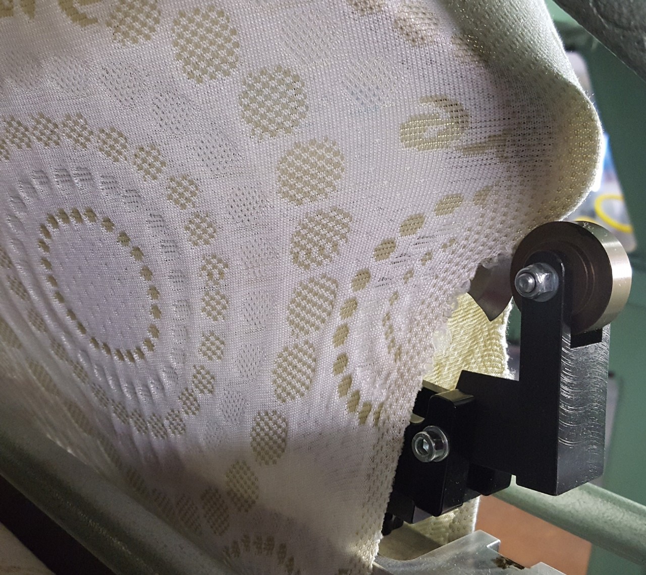 Ultrasonic fabric sewing - Sonomax